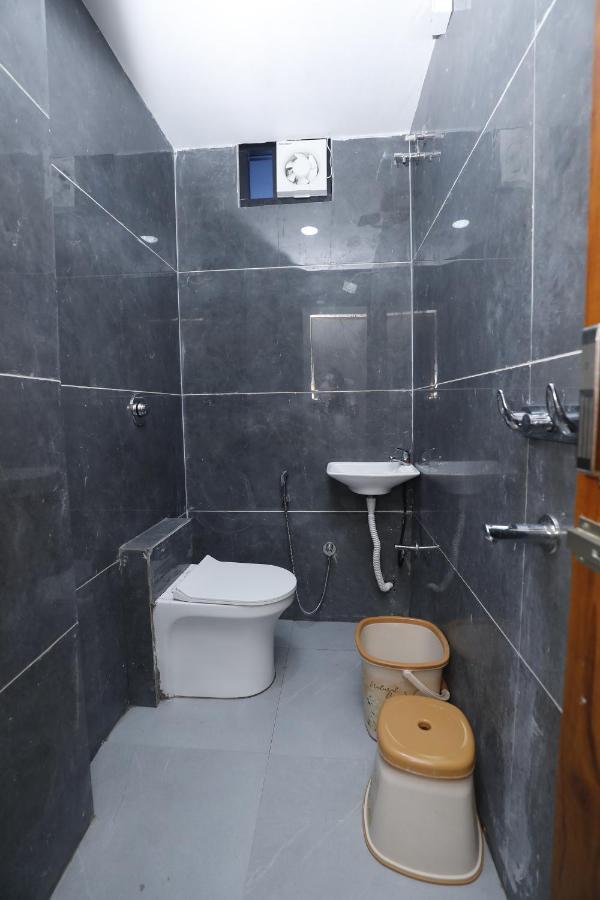 Hotel Garima Ujjain Eksteriør billede